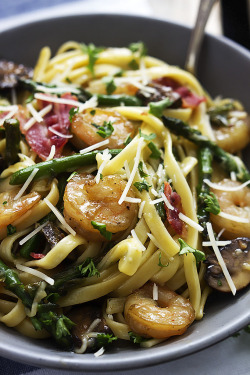 do-not-touch-my-food:  Shrimp Asparagus Carbonara  