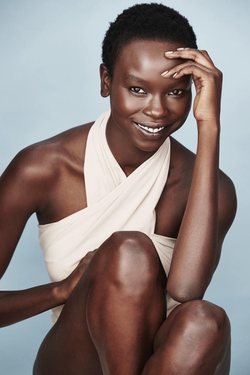 continentcreative:Yaya Deng for Priceline AU by Paul Suesse