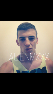 alienmxxx:  David👽España👽22👽Hetero