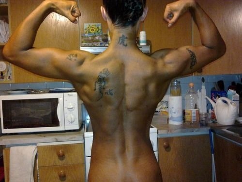 whowinsdares:  organicphysiques:  B.A.D. (Back Appreciation Day)  Oh