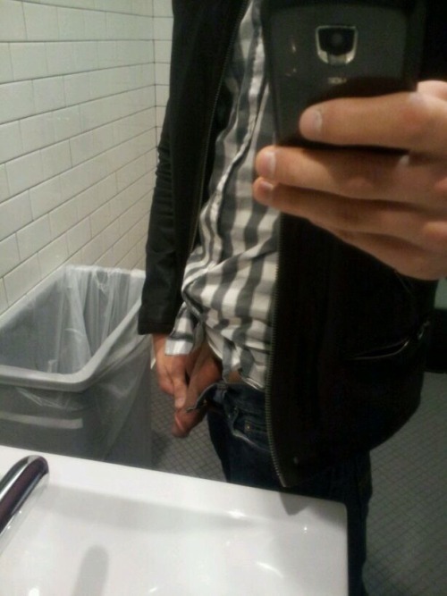 cutguysclub:  You’ve seen the rest NOW follow the best :-  Let me do all the hard work and provide you with your fill of circumcised cocks. Just follow me :- cutguysclub.tumblr.com 