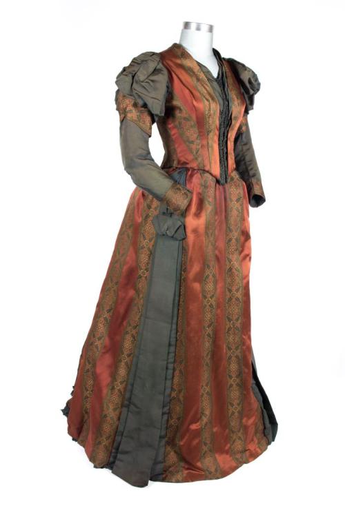 fashionsfromhistory: Dress c.1880-1890 Grand Rapids Public Museum