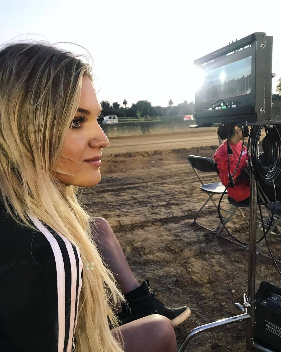 Kelsea Ballerini Source