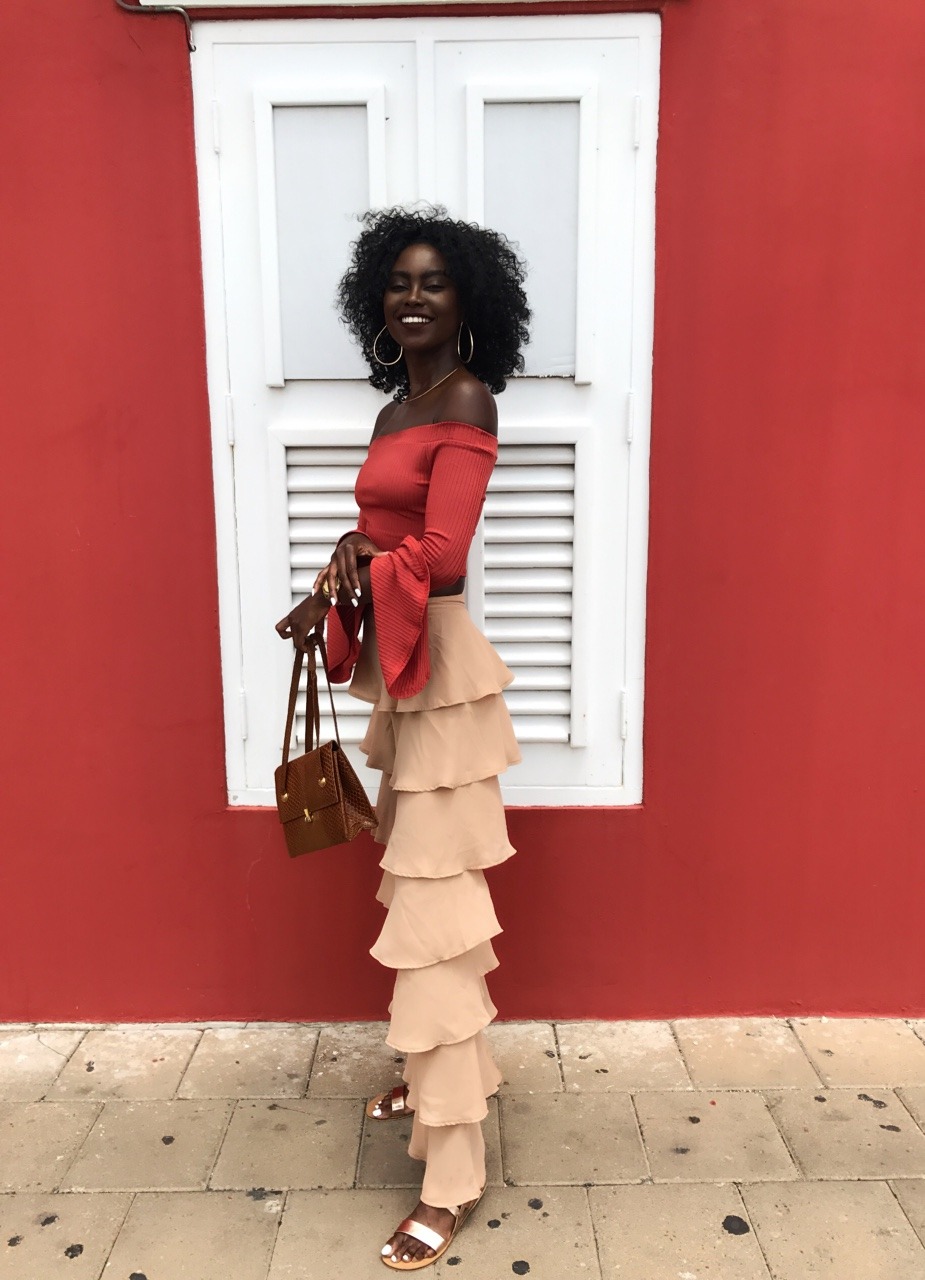 oreosandheartbreaks:Throwback to Aruba because 11 days more 💃🏾