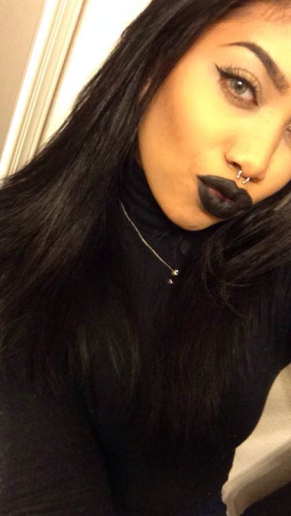 Porn yoncewest:When ur lipstick matches ur soul photos