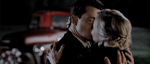sweetycaramel:Don’t look at my tie. Look at my eyes, and listen to my heart. Marry me, and I will lo
