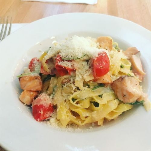 Fettuccine. #fettuccinealfredo #salmon #thebronx #bronx #nobodyspizza #italianfood #pasta #nyc #newy