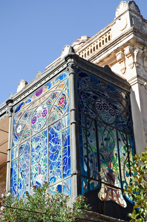 artnouveaustyle:Art nouveau stained glass balcony found in Sant Sadurní D'Anoia, Spain, via B