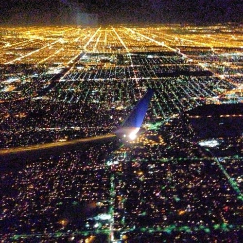 sabrinanelliejuarez:  Chicago you’re so pretty from up here.