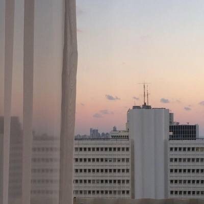 XXX urbannoir: ”the sky is like a painting” photo