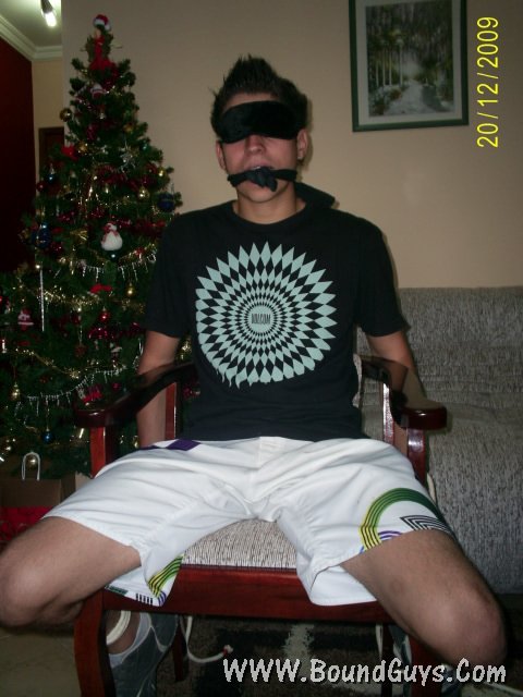 tightropesgagseu: Nice gag Mmmm what a cutie!