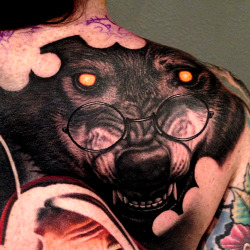 thievinggenius:  Tattoo done by Nikko Hurtado. 