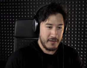 markipliergamegifs:  The jumpscares in this game actually weren’t too bad, or maybe they were just really fuckin’ loud~Bonus jumpscareHotel Remorse 