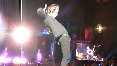 hotfamous-men:  Harry Styles