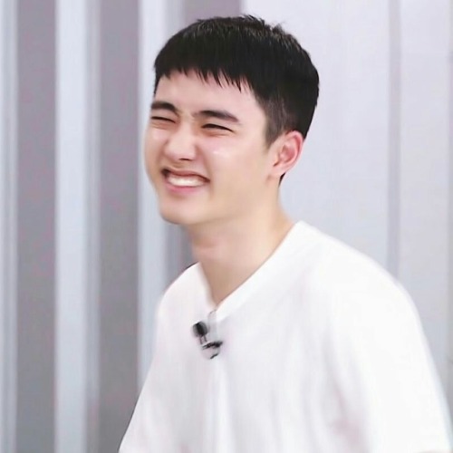 lq-kyungsoo:  The smile that lights up my world..