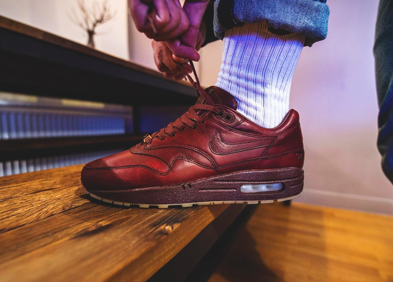 air max 1 will leather goods