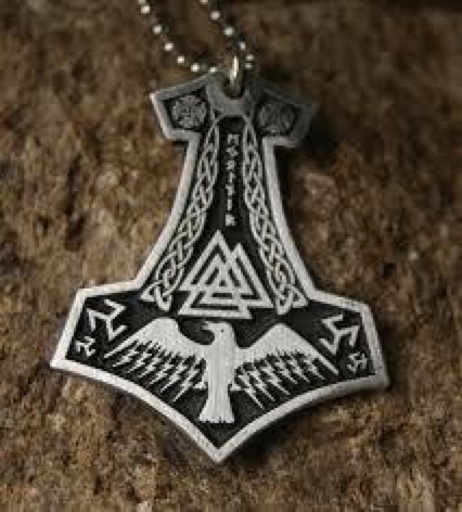 This is a completely different style of pendant. And I really like it.