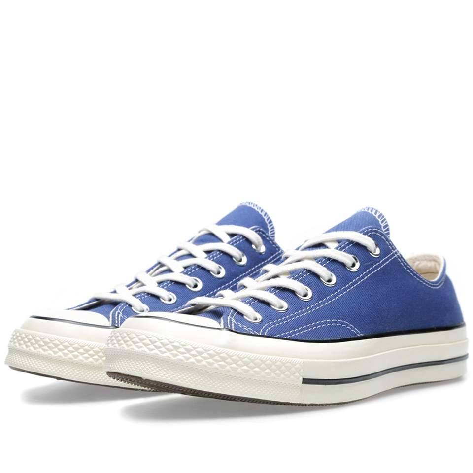 wantering-sneakers:  Converse Chuck Taylor 1970s OxSearch for more Shoes by Converse