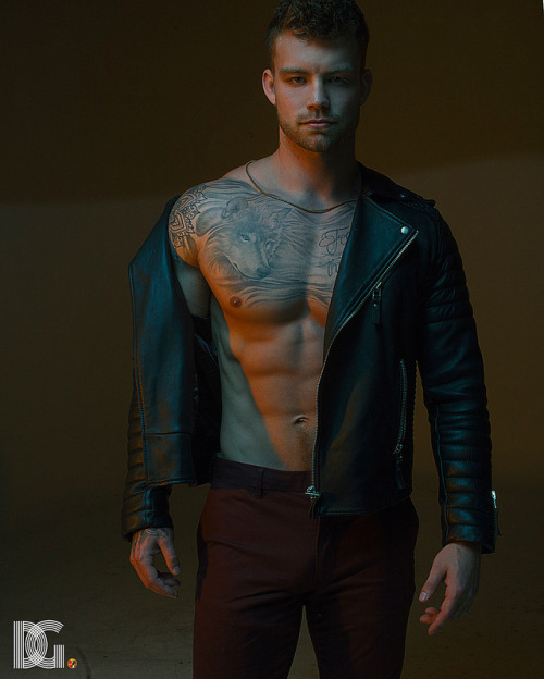 dustin mcneer