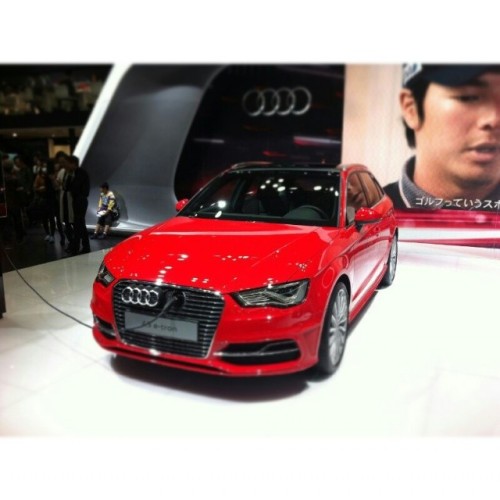 Another pic from the motorshow courtesy of a friend. Audi A5. #audi #cars #japanmotorshow2013 #auto
