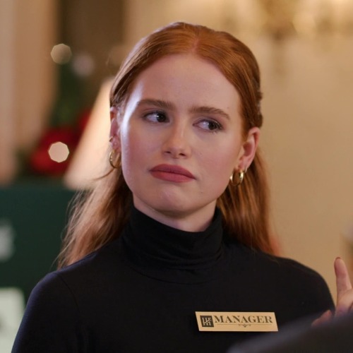Madelaine Petsch As Georgia In Hotel For The Holidays - Icons