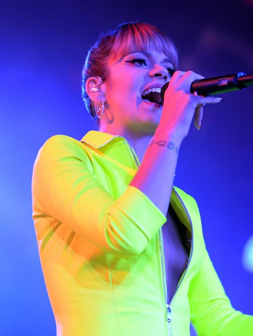 XXX shagzoehard: Lily allen photo