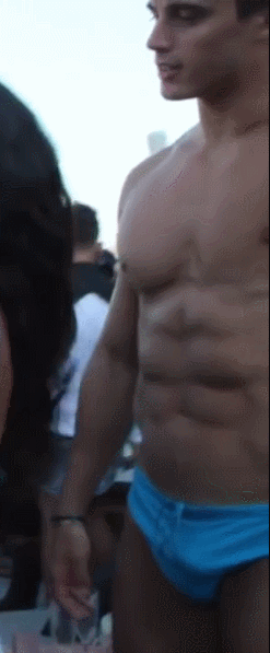 theheroicstarman:  Pietro Boselli’s bulging blue speedos. 