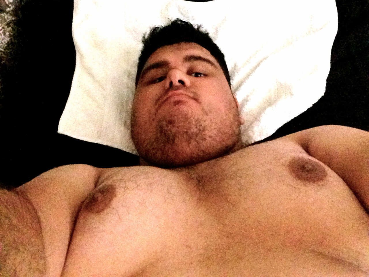 arcadiojose:  mrcetpar:  here anon. you get an selfie gone bad. lmao  José, me gustas