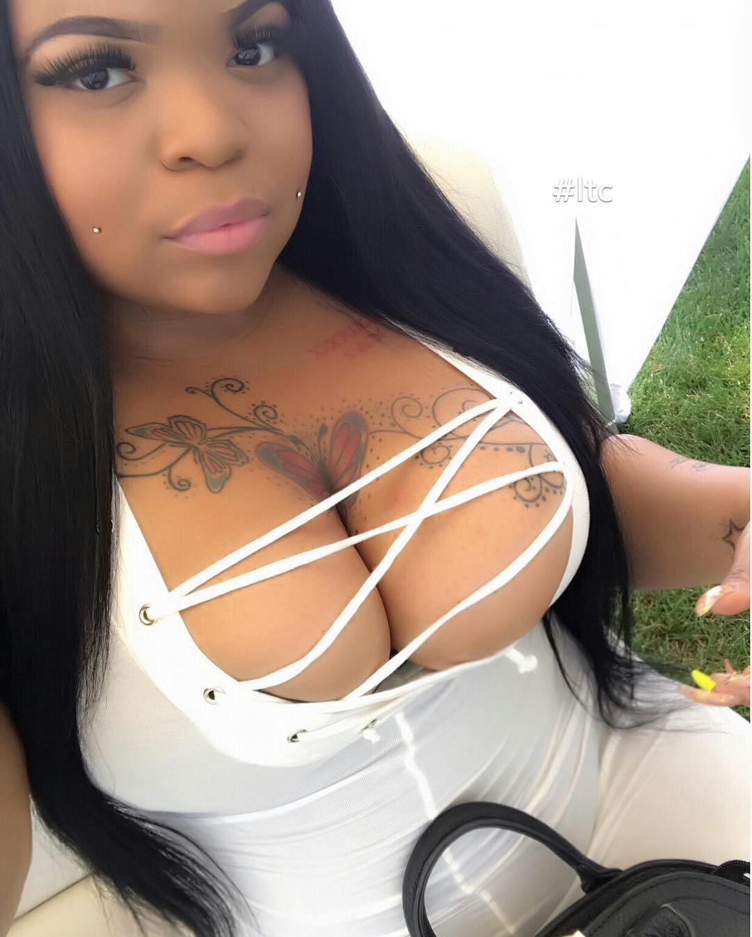 addicted2curvez:  #lovethemcurves #supersexy #gorgeous #amazingwoman #na_na151 #curvology