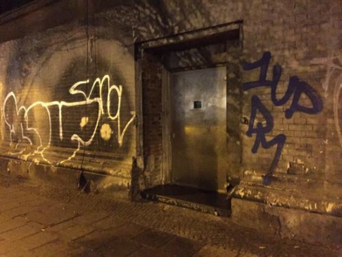 Posh underground club Tausend in Berlin, no sign or anything on the outside. It’s situated und