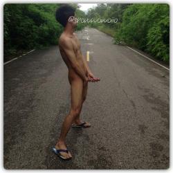 thaiexhibit:  hbst:  Thai exhibitionists… (I love their outdoor cumshots!)  คนโปรด อีกแล้ว 