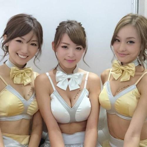美波千夏さんはTwitterを使っています: &ldquo;東京ゲームショウ開幕 のあちゃんとあやちゃんと #TGS2015 #Xperia t.co/4IlnJwSyIH&am