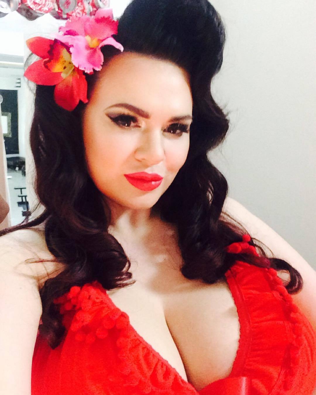 Really enjoyed shooting for @deliciousdollsmagazine with @dollhousephotographyuk
