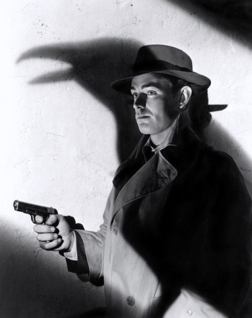 petersonreviews:Publicity stills for This Gun for Hire, 1942
