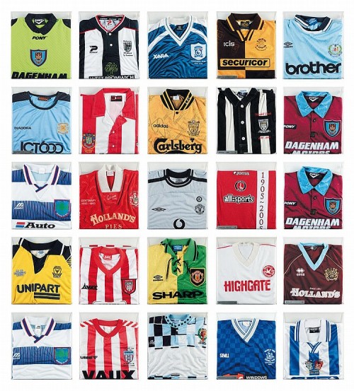 Teamwear of 25 british Soccer Clubs, contemporary.