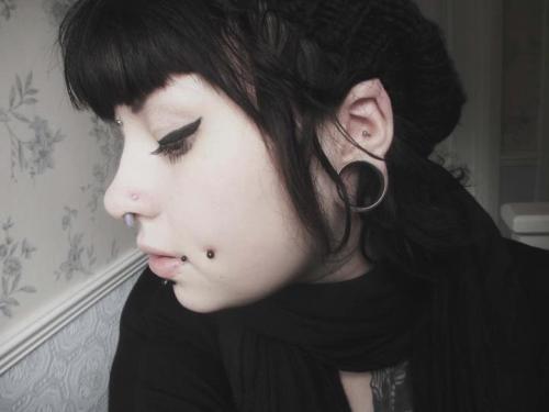 ilovegothgirls: Nice profile - I was most intrigued by the ear