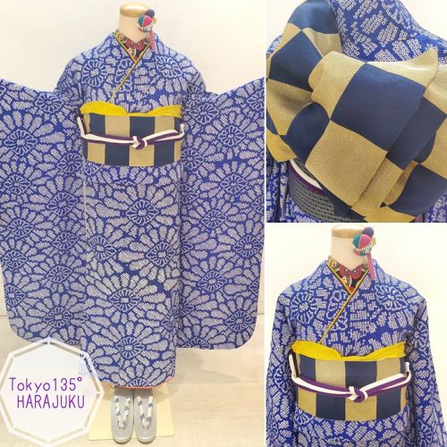 It feels a bit weird to post a full shibori furisode as those are supposed to be worn in winter seas
