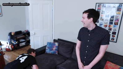 amazingemmaisonfire:  Best part of the new video (X)