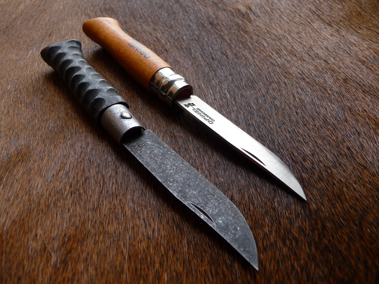 ru-titley-knives:  A few pics up just to show the differences between the original