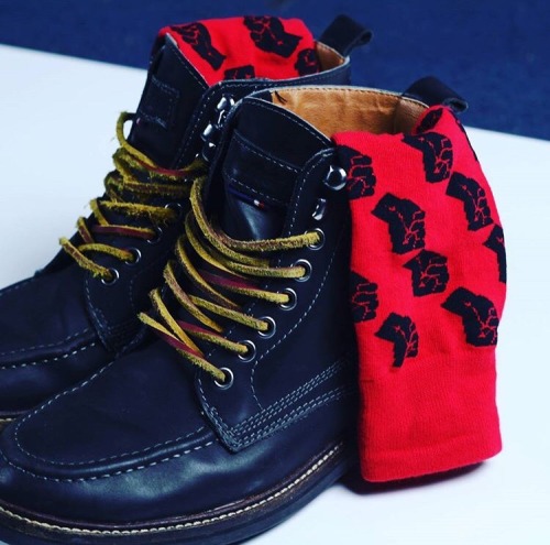 black-exchange:  Kimchi Socks  www.kimchisocks.com // IG: kimchisocks   ű.99  CLICK HERE for more black-owned businesses!  @dommebadwolff23