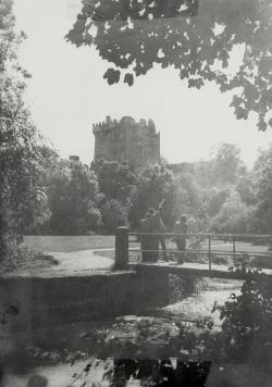 theladyintweed:  Blarney Castle, Ireland, in 1954