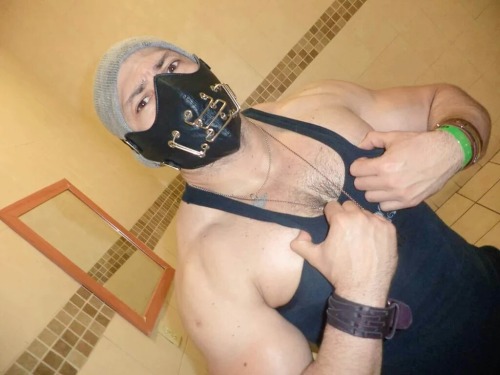 chacalovers:  Cabrón stripper y escort Porno👉 http://www.chacalovers.net Blog👉 http://www.chacales.net