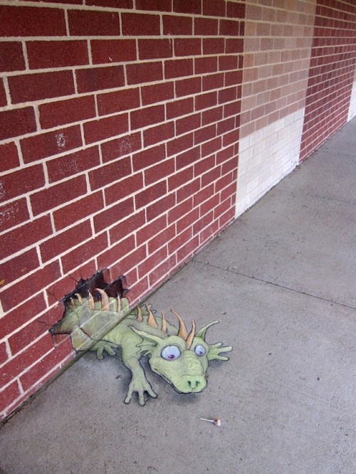 cherrispryte:  penguinperversion:  mlloydart:  Chalk Art by David Zinn  I love this.  The world is in need of more beautiful weirdness like this. 