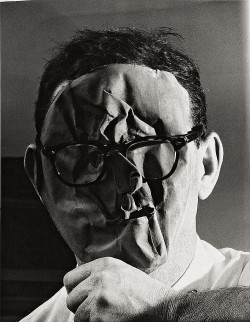 Self portrait with mask, 1958 // Erwin Blumenfeld