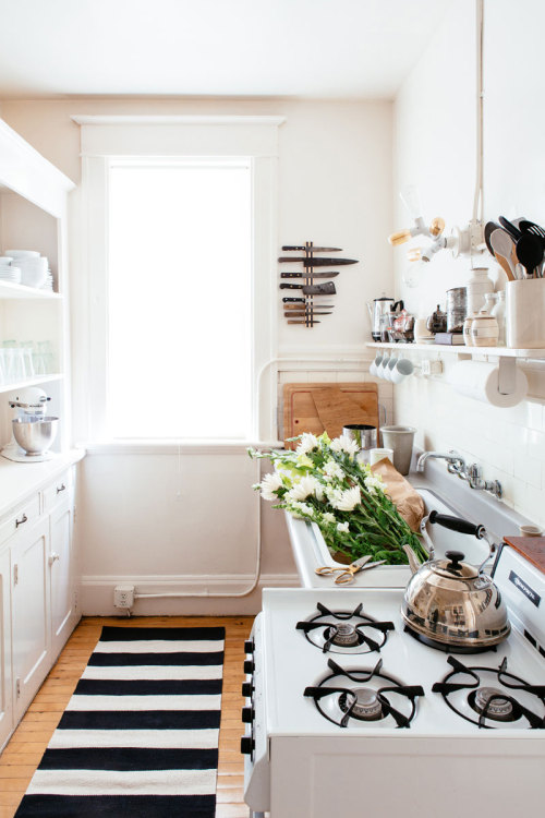 Major home envy going on for Kate Davison&rsquo;s San Fran space.   via The Every Girl