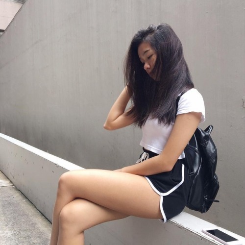 sghottiesgirls: Rate em dem legs &lt;3 of course its a 11/10 from me ;) 