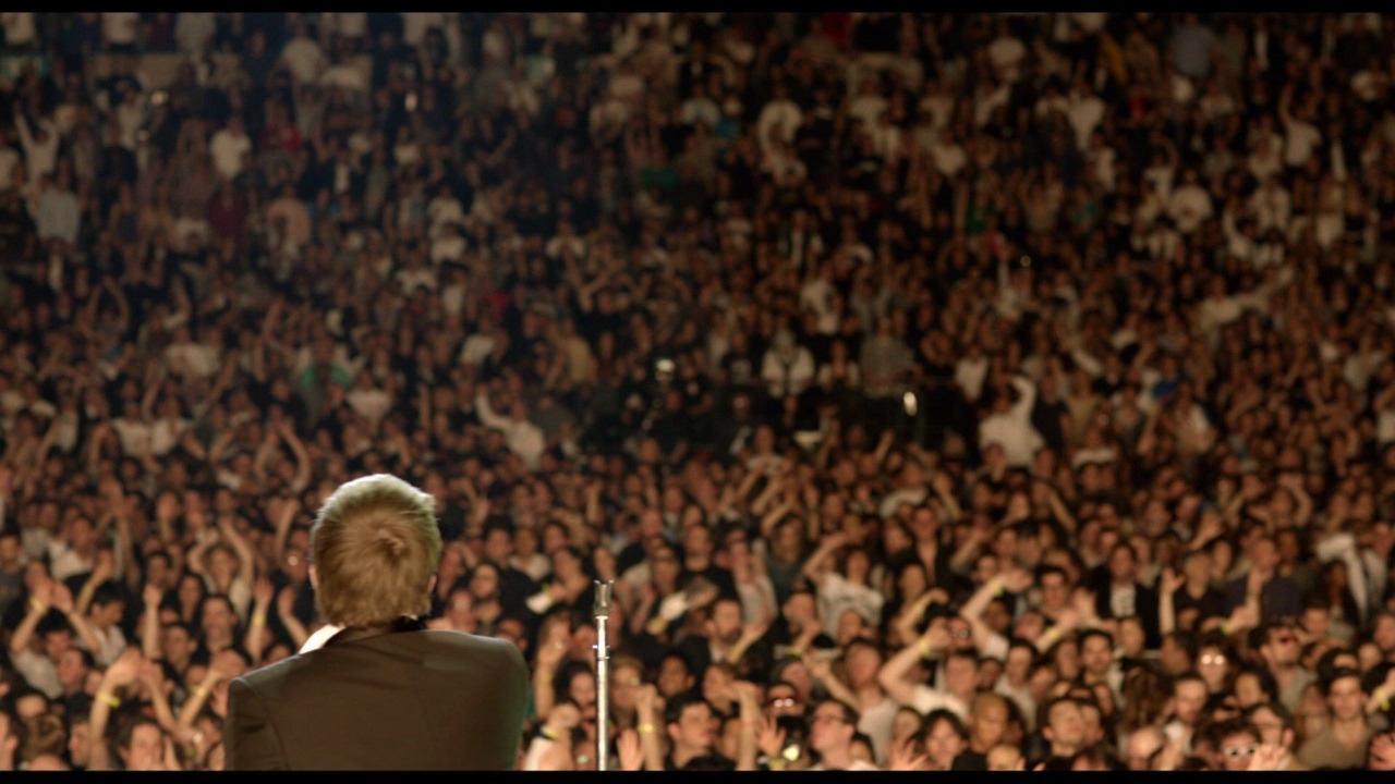 glutisbaximus:  *random photos of James Murphy found on my phone*