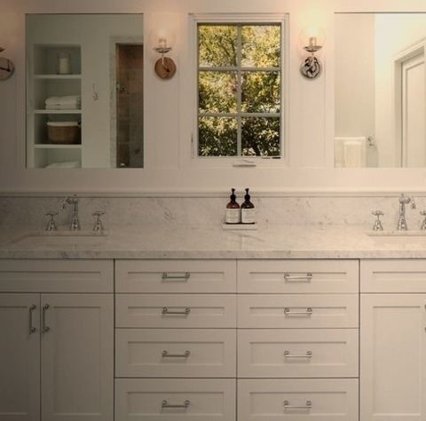 Los Angeles Traditional BathroomA Medium-sized, Elegant Master Bathroom With Stone Tile, Black And White