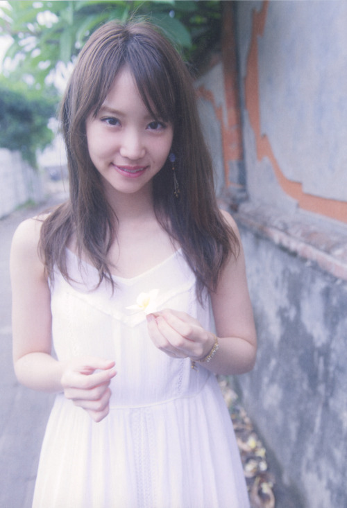voz48reloaded:  Nagao Mariya 1st Photobook 「Utsukushii Saibo」  