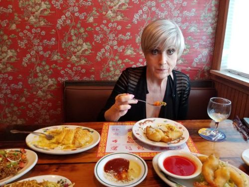Sheila found an old school Chinese restaurant right out of the 1960’s  in Des Moines WA. call 
